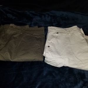 2 Pair Men's Cargo Shorts NWOT